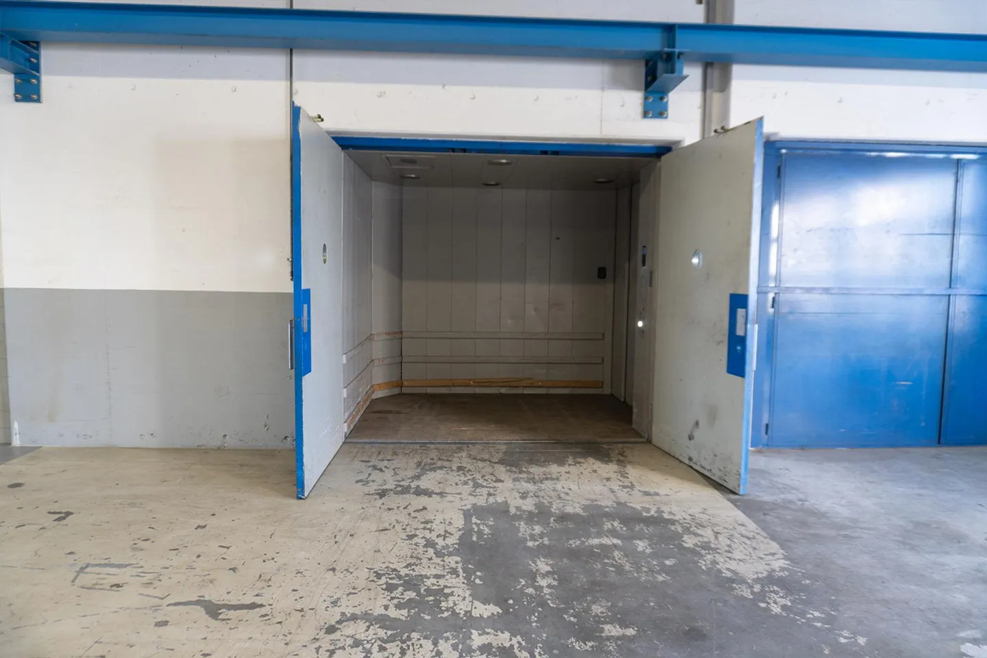 Grosszügige Industriehalle in Arnegg - Foto 13 von 16