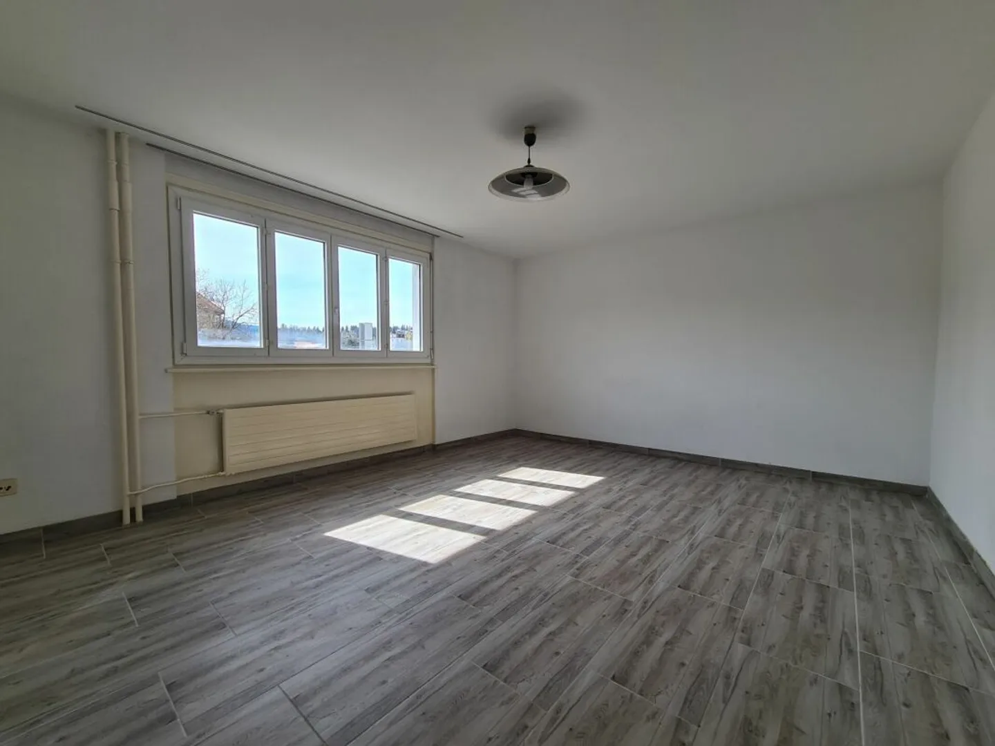 Studio Lumineux avec Cuisine Fonctionnelle - Photo 1 sur 6