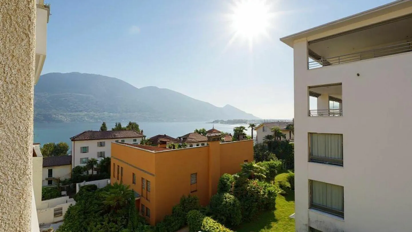 Votre nouveau chez-vous entre lac et soleil - Photo 1 sur 9