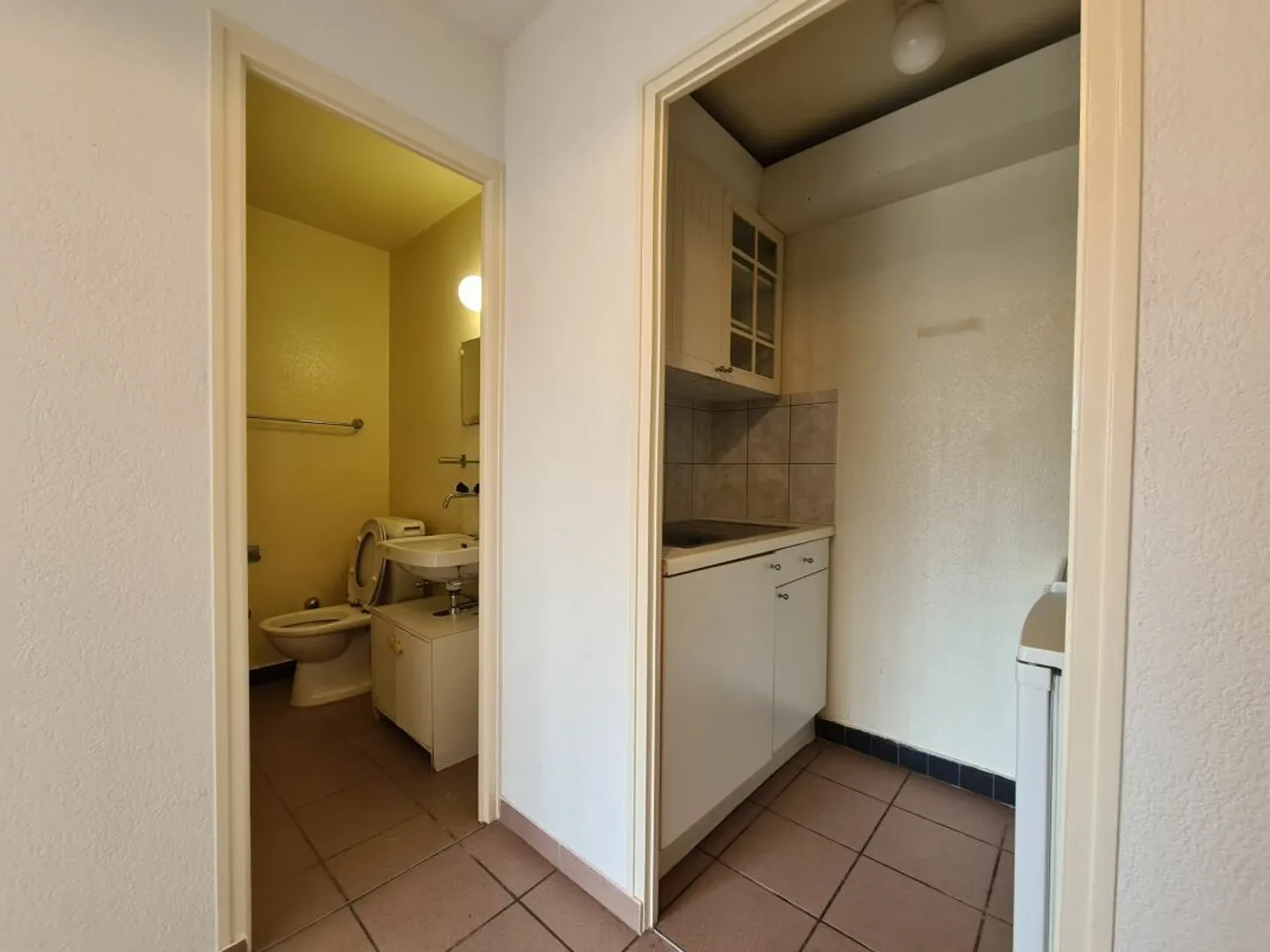 Studio Lumineux avec Cuisine Fonctionnelle - Photo 4 sur 6