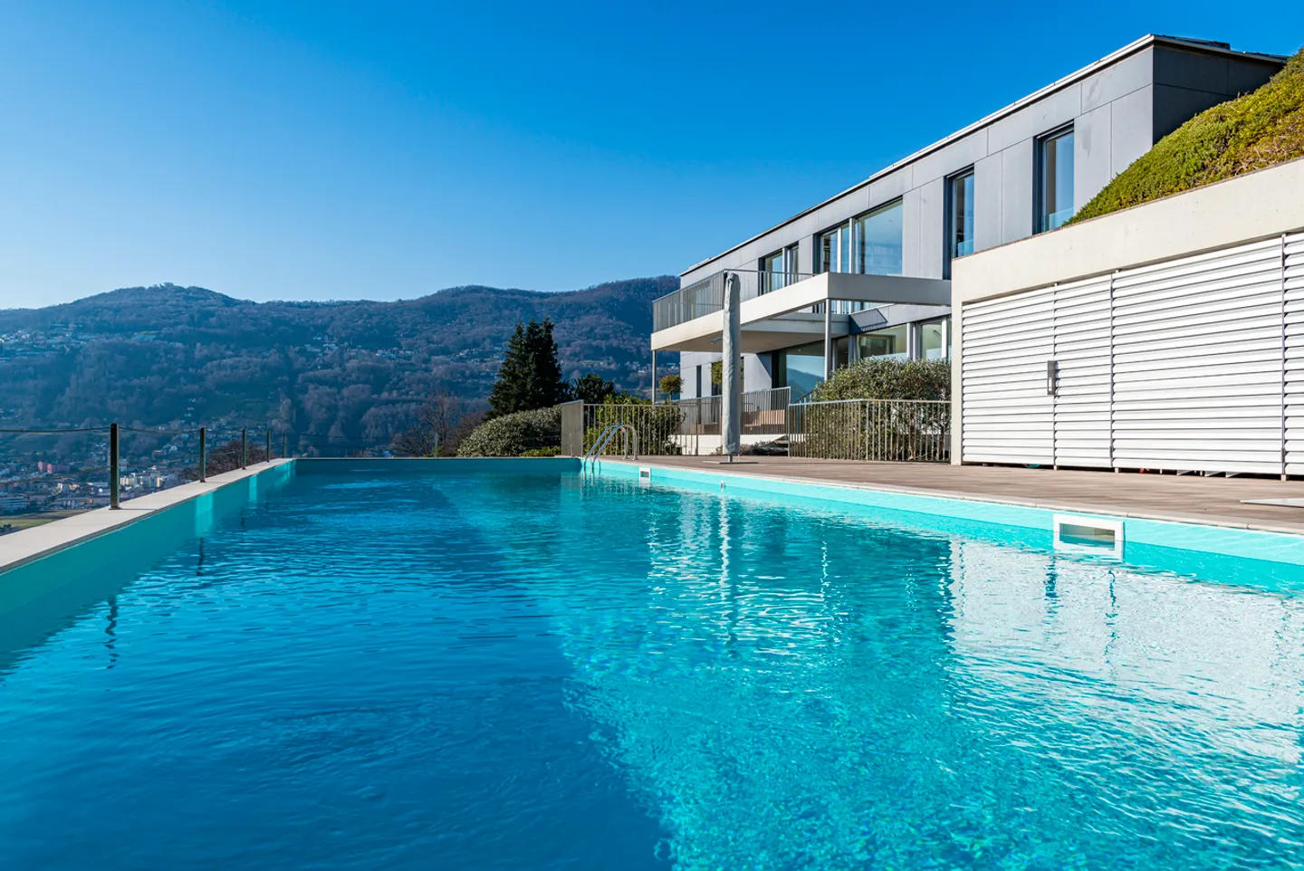 Villa for sale - Photo 1 of 19