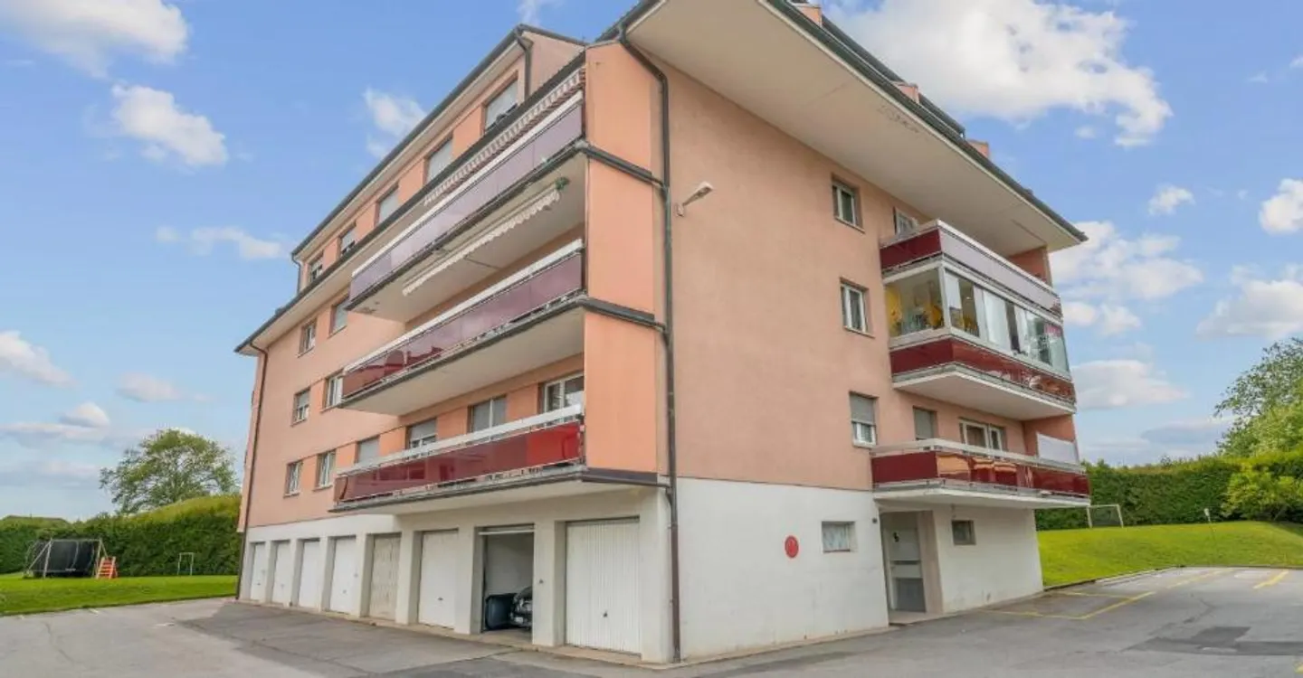 Appartement de 4,5 pièces avec vue dégagée sur la campagne - Foto 10 di 10
