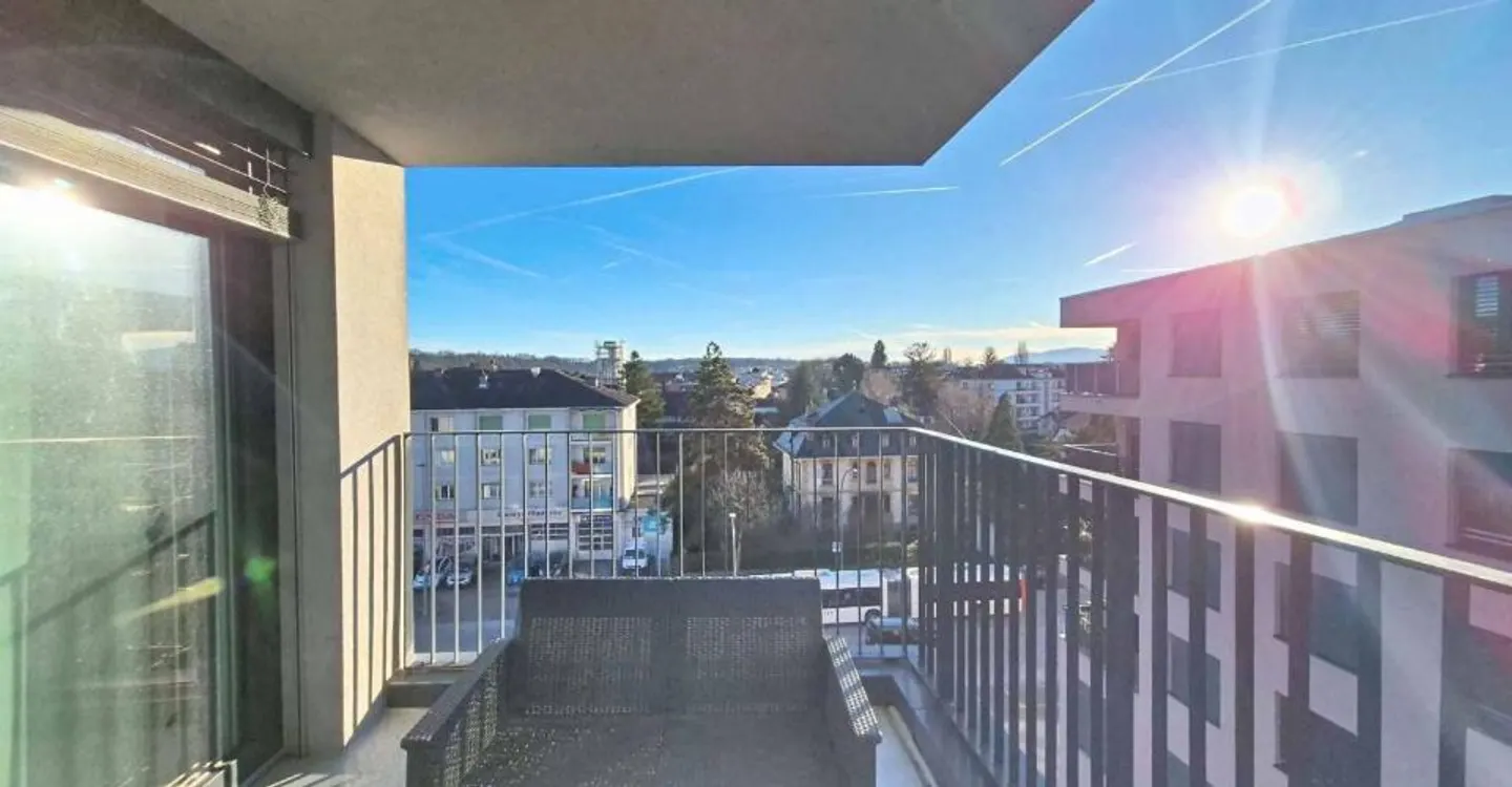 Spacious 3.5-room penthouse in the city center - Photo 6 of 8