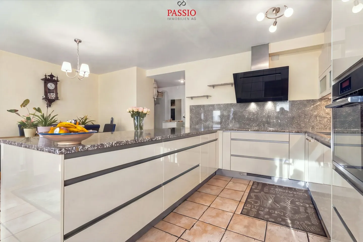 Charmant appartement 4 pièces à Biel - Photo 5 sur 25