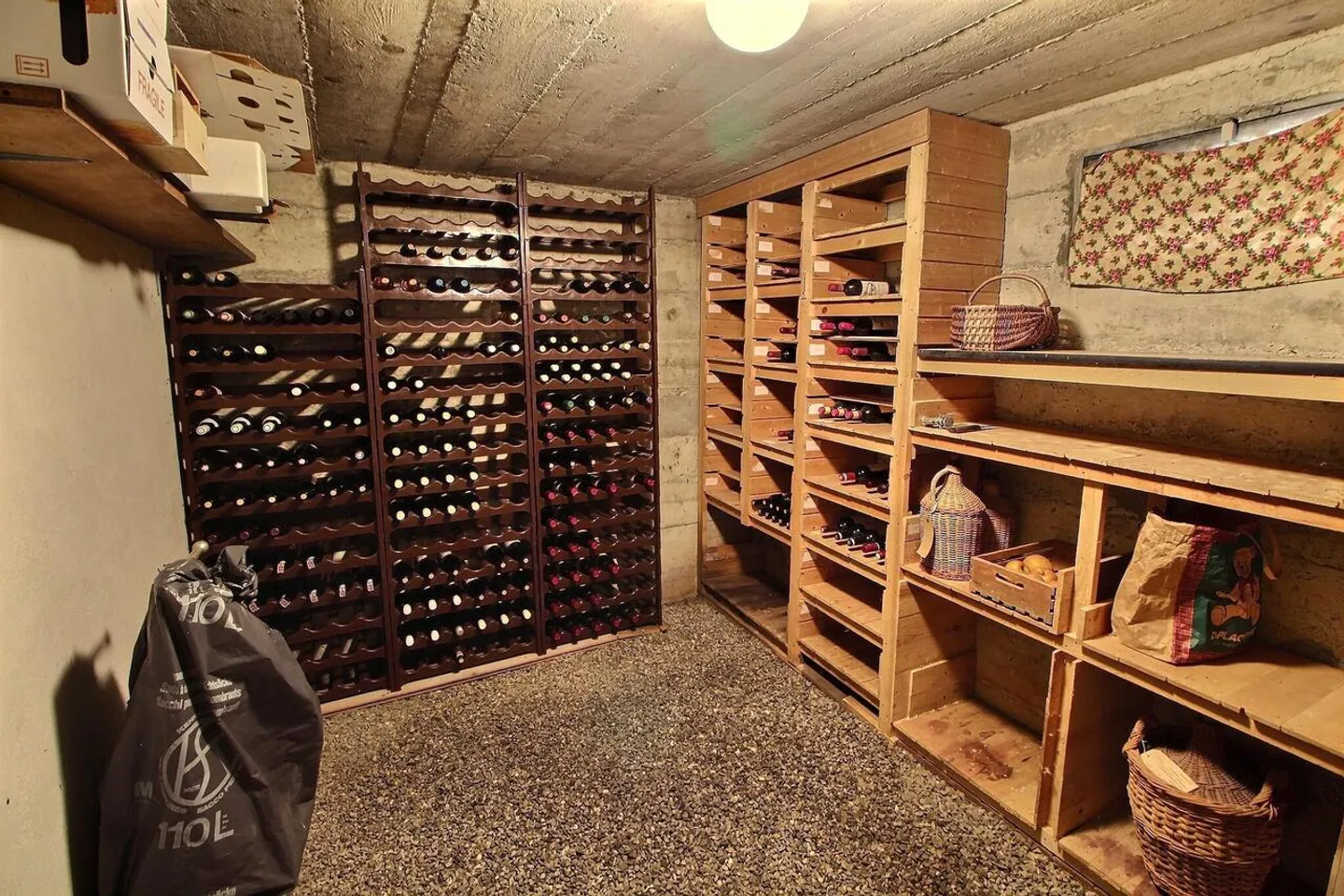 Beautiful and large house in occupied life annuity without rent. - Photo 11 of 14