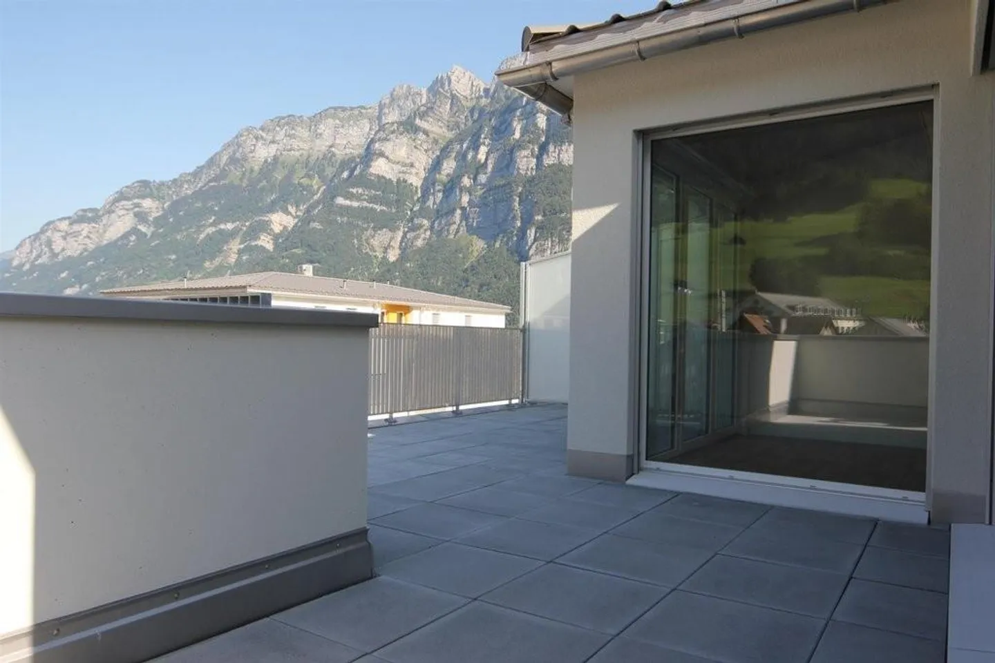 Charmante Attikawohnung mit Seeblick - Foto 8 von 10