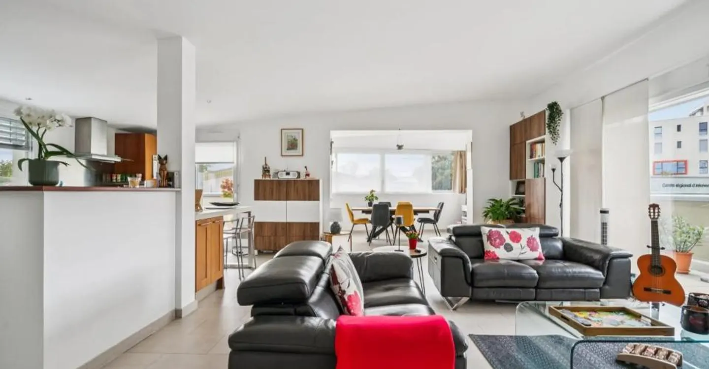 5,5 PIÈCES EN ATTIQUE À BERNEX AVEC 90 M² DE TERRASSES - Foto 1 di 9