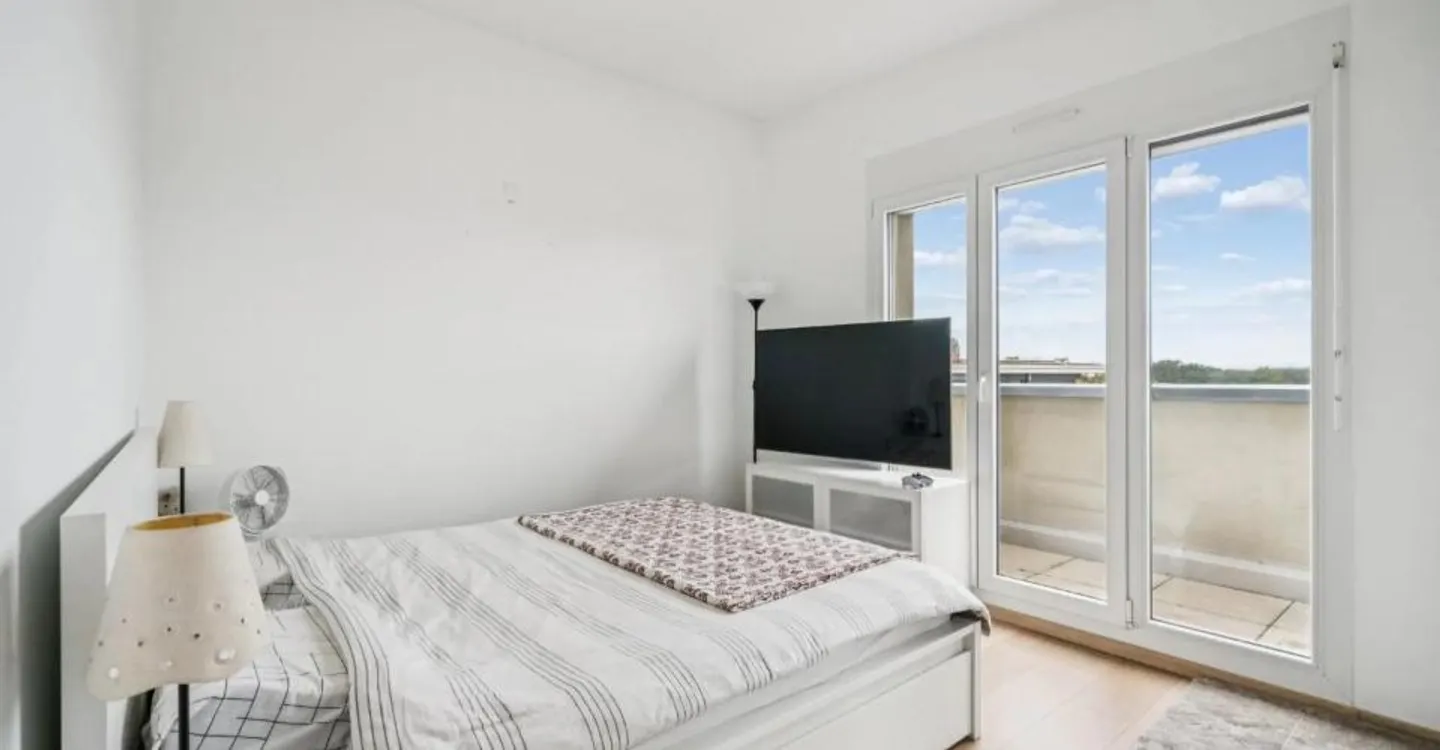 5,5 PIÈCES EN ATTIQUE À BERNEX AVEC 90 M² DE TERRASSES - Foto 6 di 9