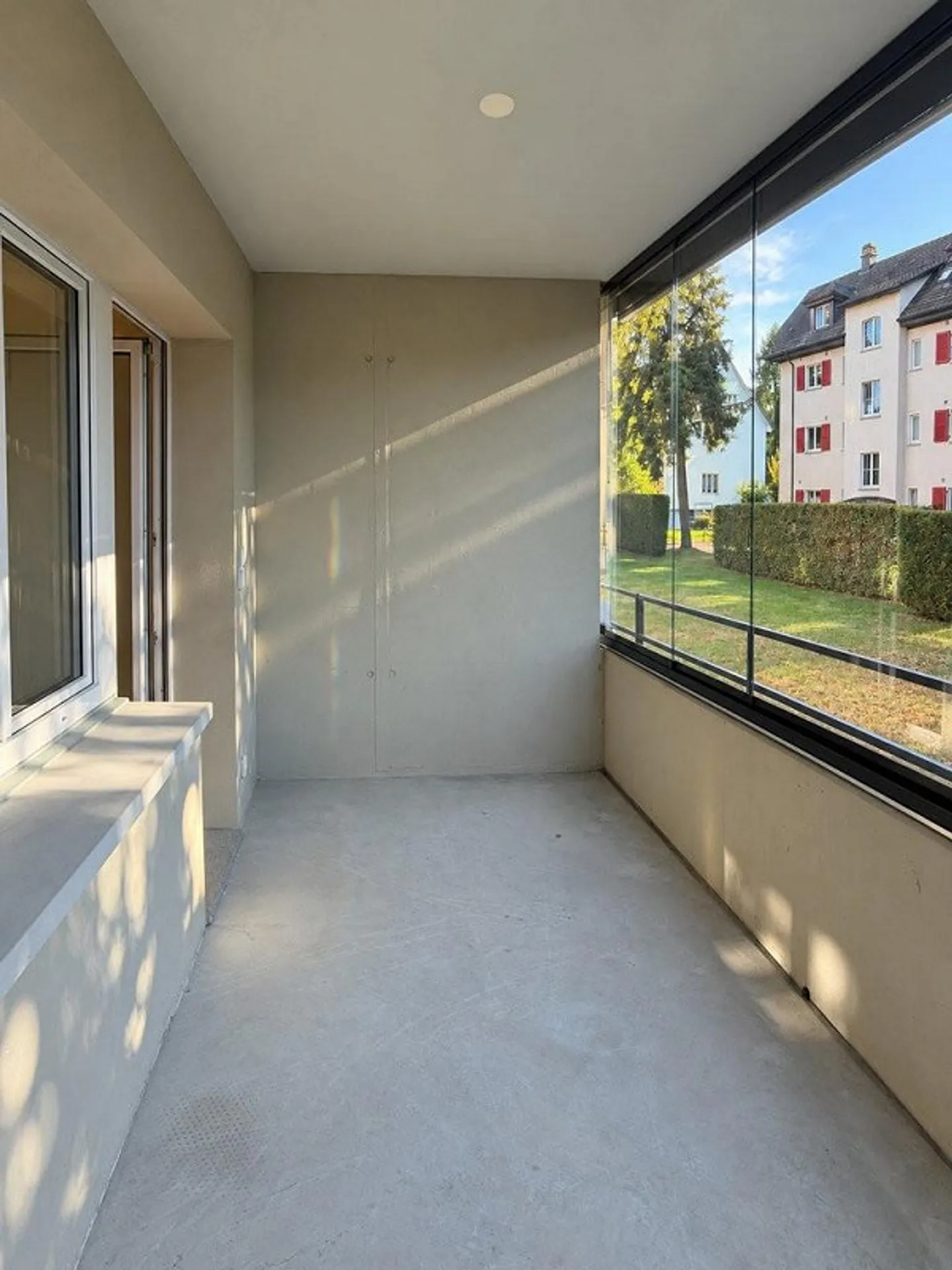 Appartement lumineux de 3,5 pièces avec balcon vitré à Liebefeld - Photo 10 sur 10