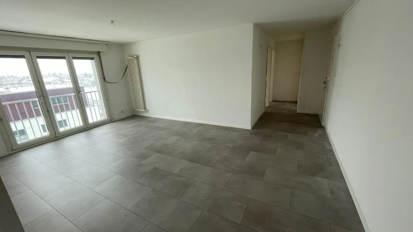 Appartement rénové à La Chaux-de-Fonds - Photo 1 sur 6