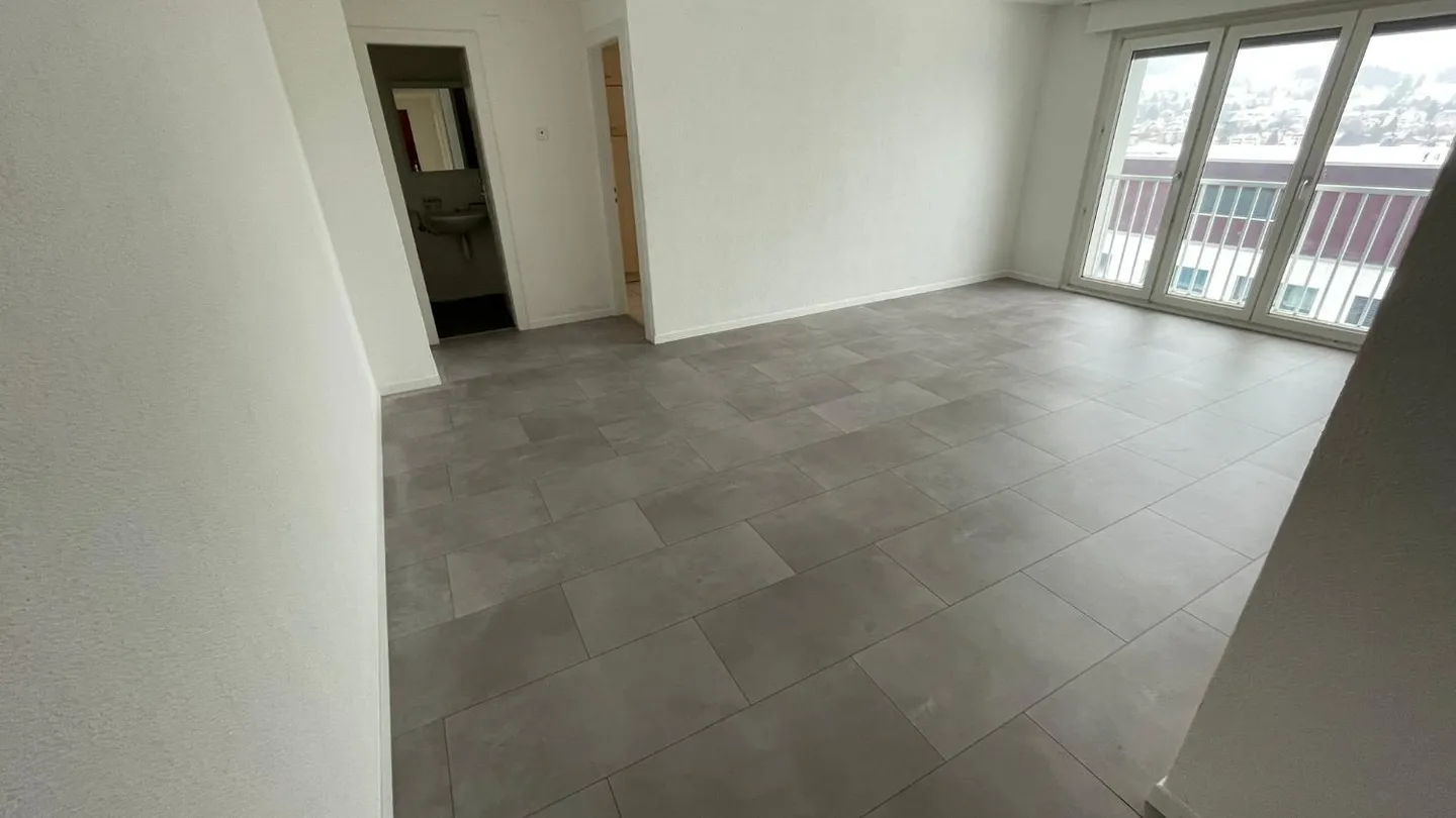 Appartement rénové à La Chaux-de-Fonds - Photo 2 sur 6