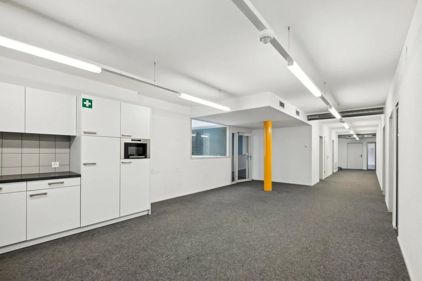 Espace Commercial avec Quai - Photo 6 sur 12