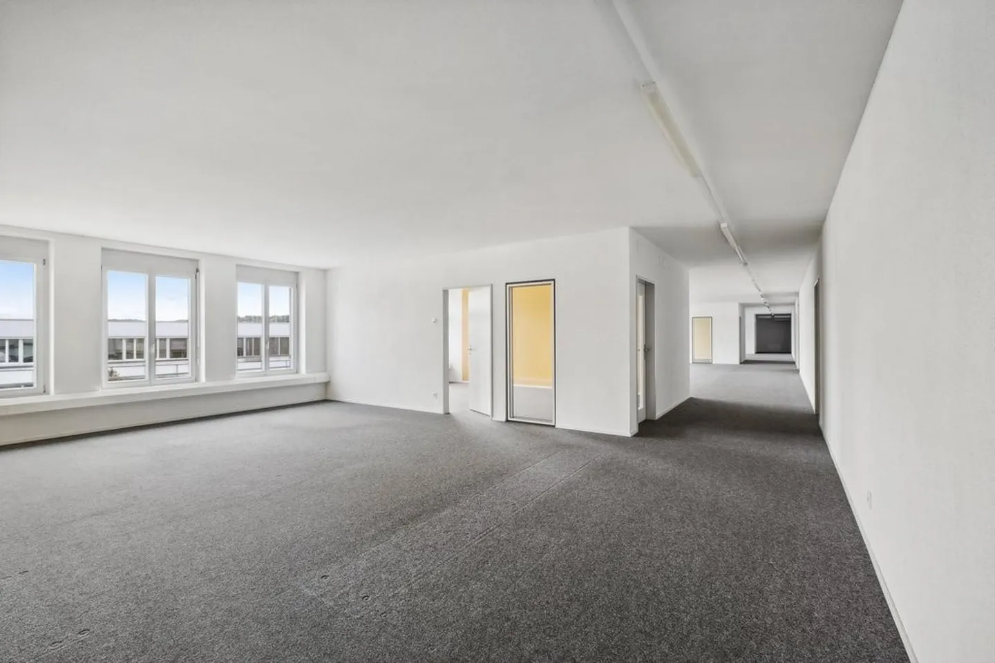 Espace Commercial avec Quai - Photo 9 sur 12