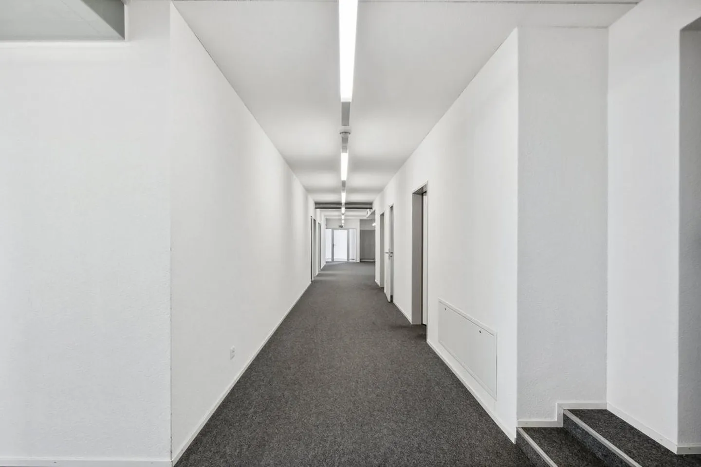 Espace Commercial avec Quai - Photo 11 sur 12