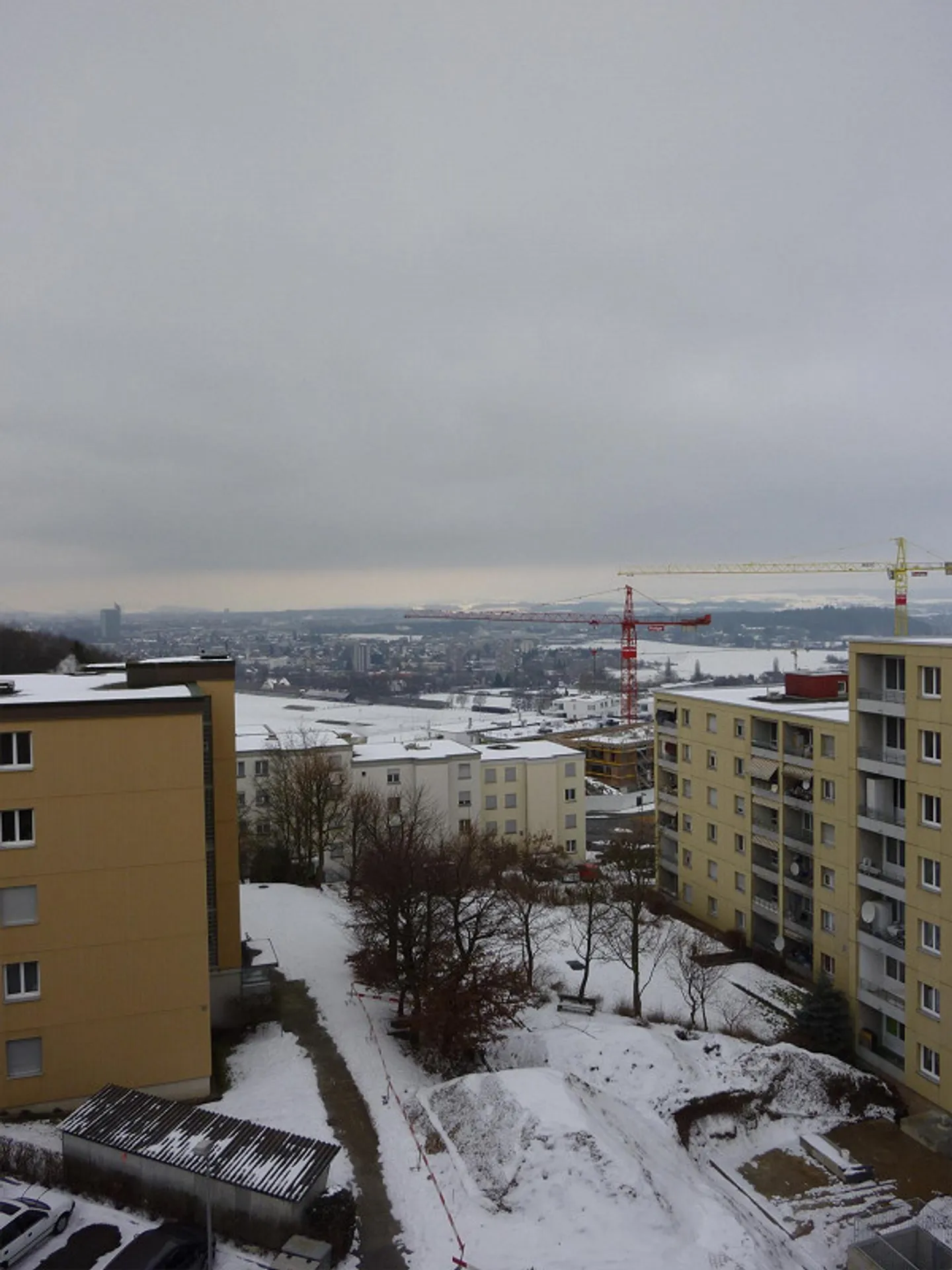 Appartement lumineux 4.5 pièces avec balcon - Photo 8 sur 8