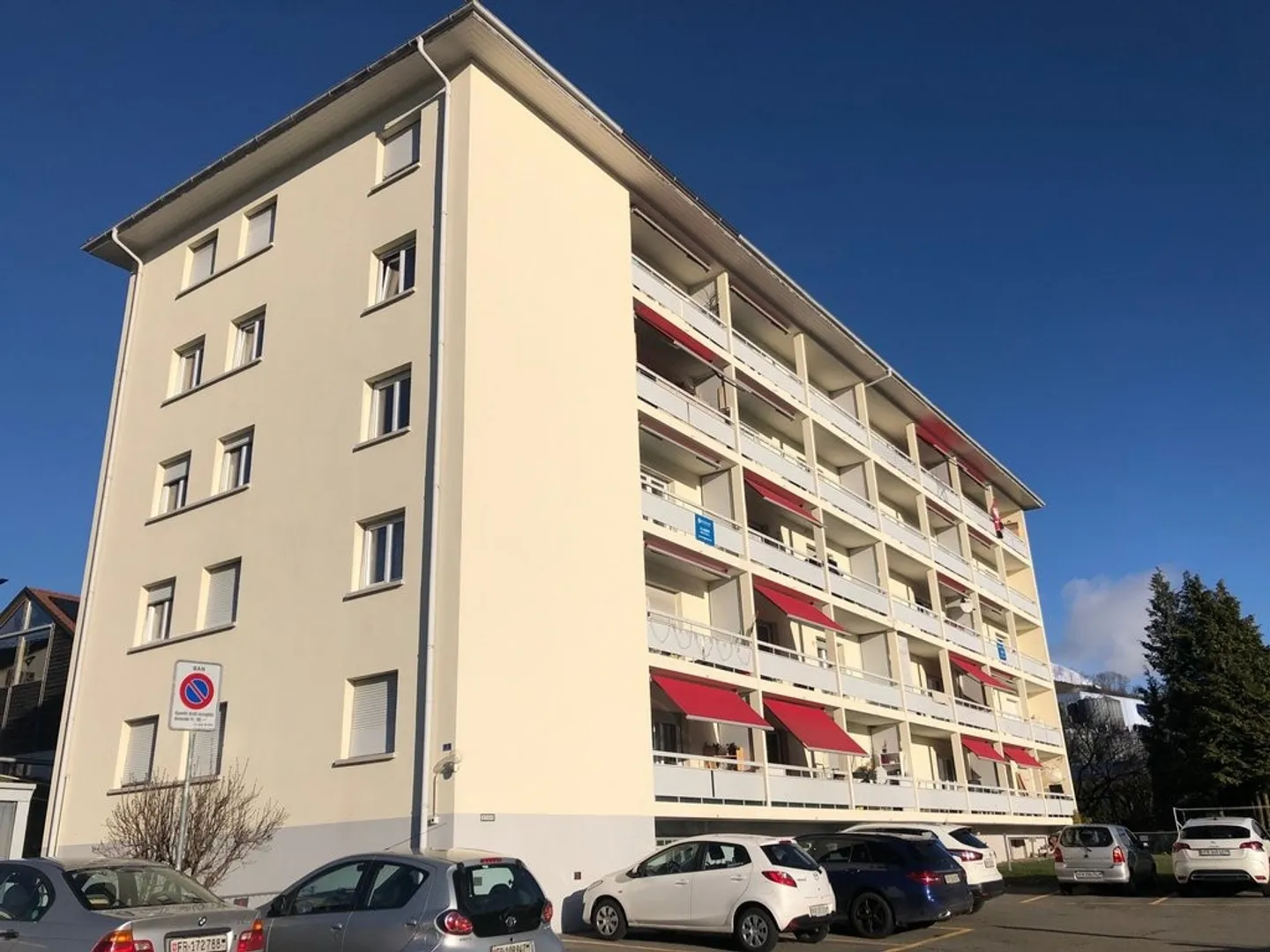 Appartement 3.5 pièces à CHF 1'600.-/mois charges comprises - Photo 1 sur 8