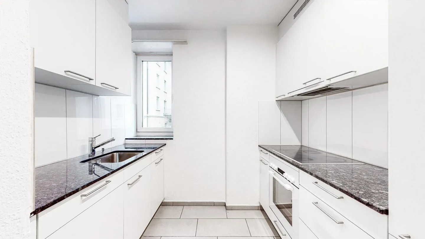 Appartement charmant avec salle de bain/cuisine rénovée - Photo 2 sur 8