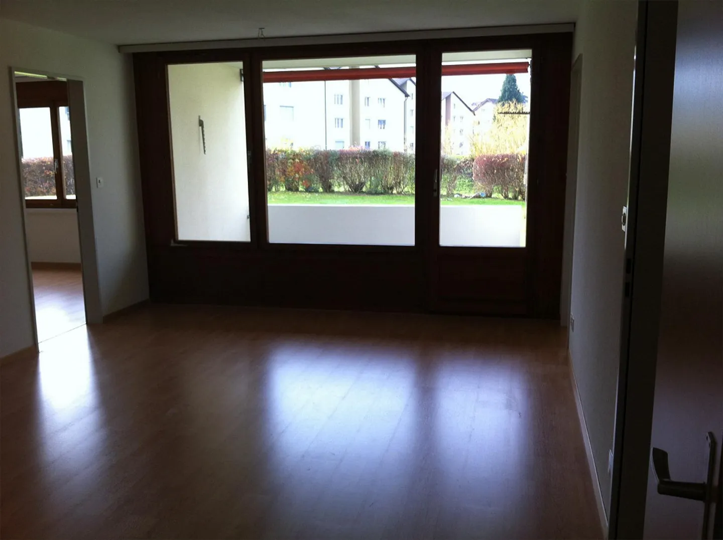 L'appartamento ideale per single. Ampio layout con balcone e ascensore - Foto 1 di 9