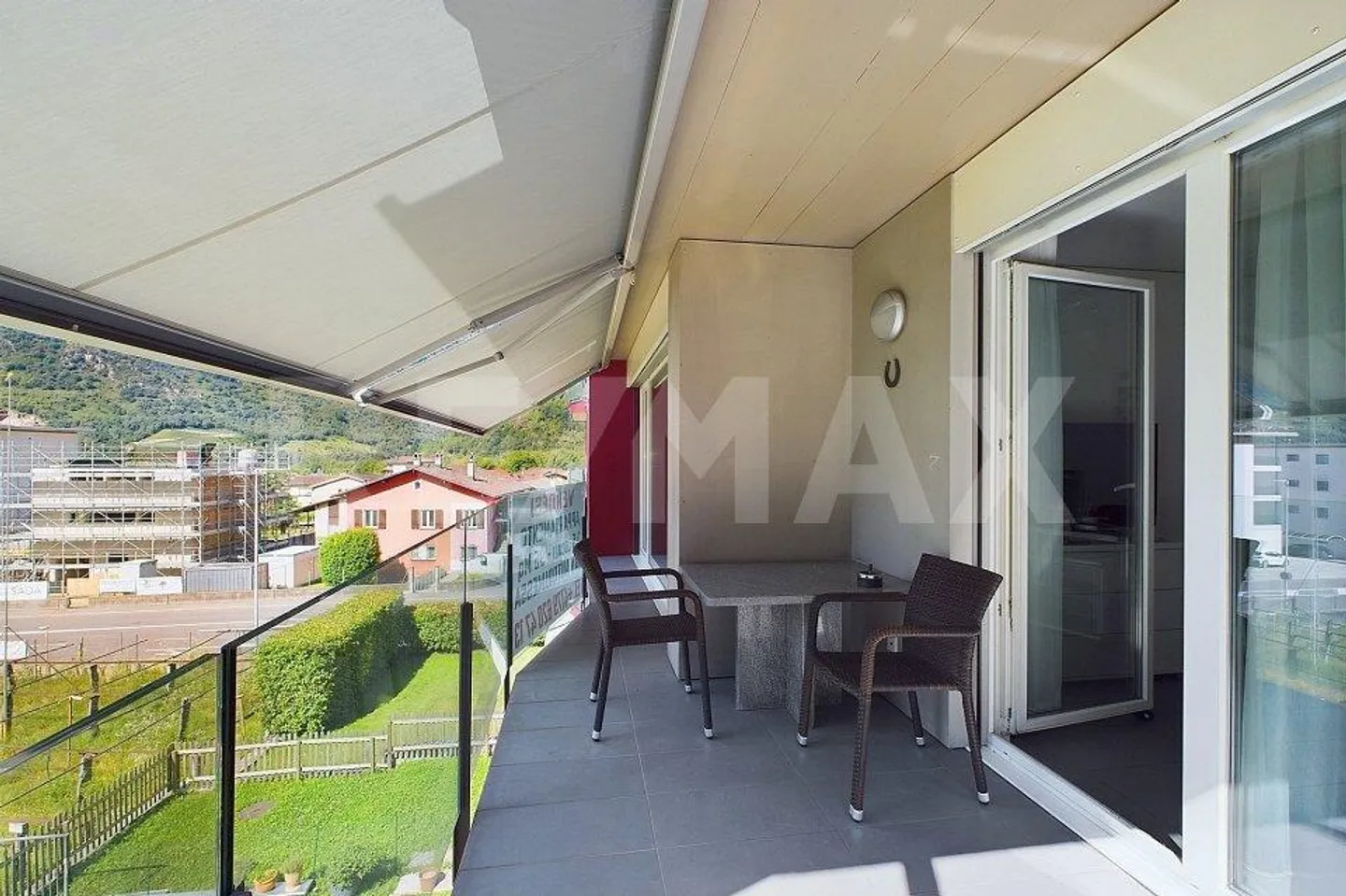 Moderno appartamento 3,5 locali a Biasca, Ticino - Foto 1 di 13