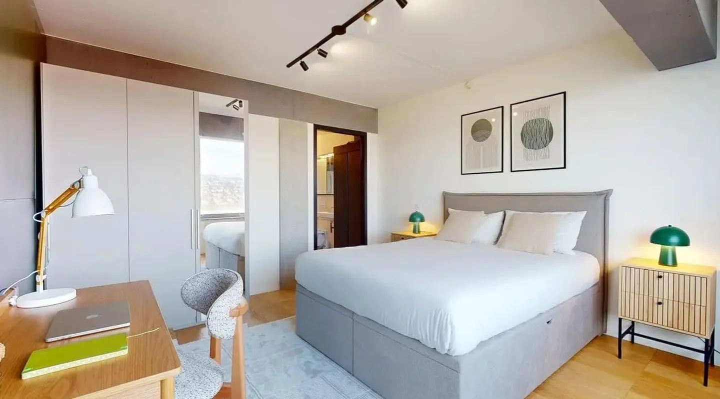 2.5-Room Apartment Deluxe, furnished NEW Alto Tower! - Photo 5 of 8