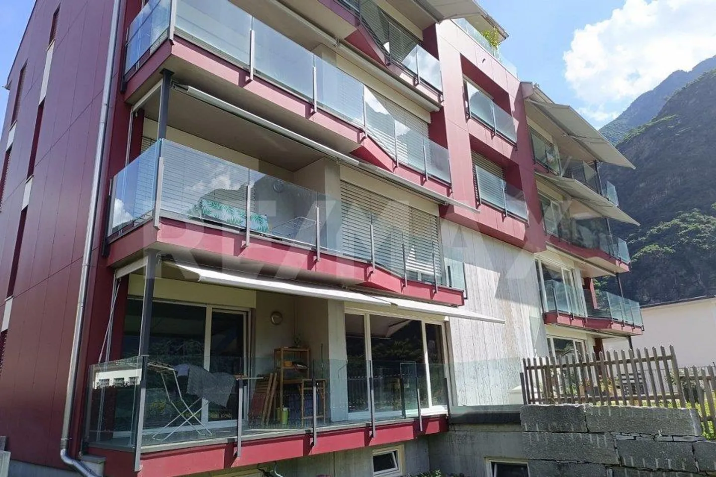 Moderno appartamento 3,5 locali a Biasca, Ticino - Foto 4 di 13