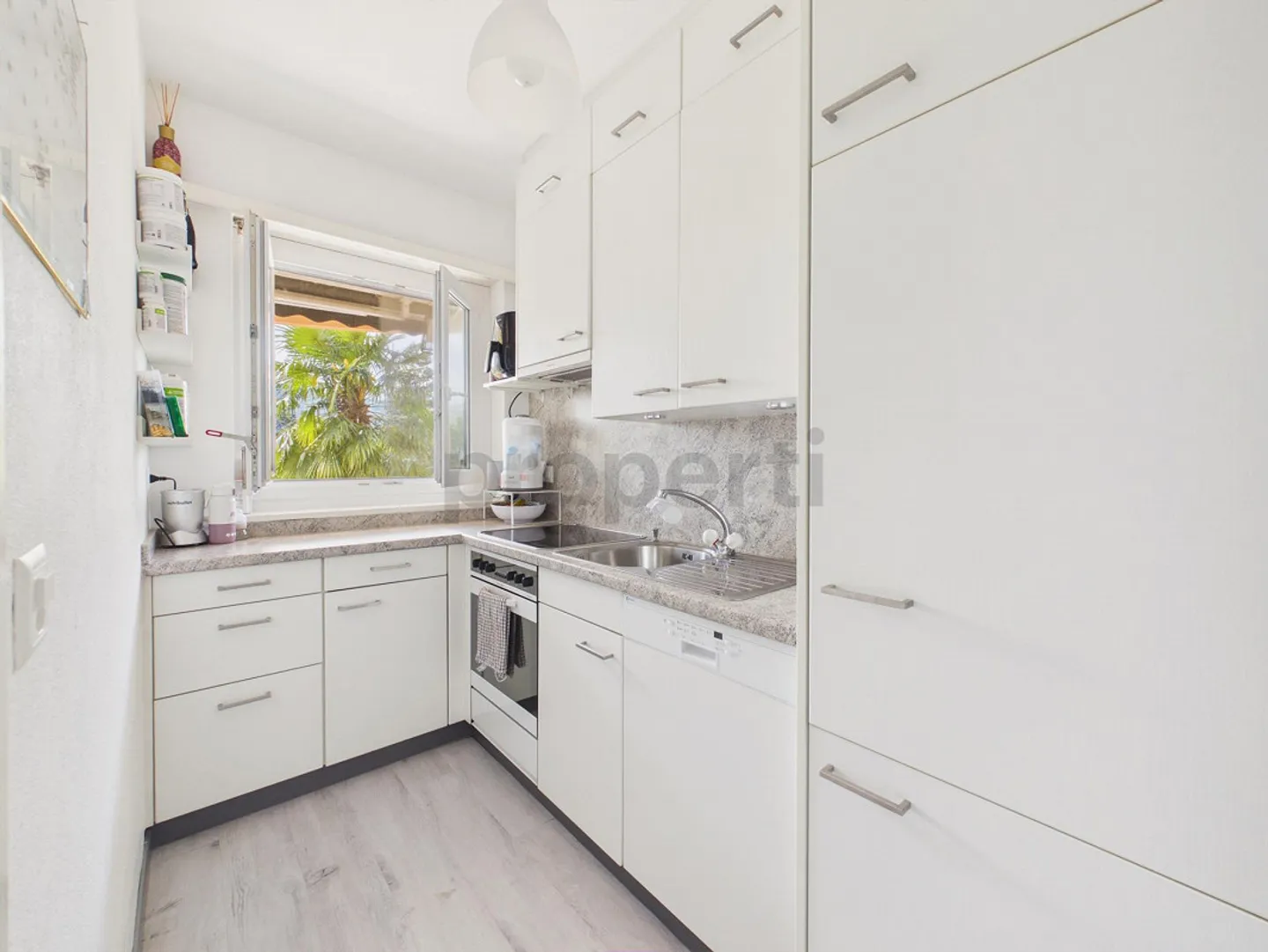 Appartement exclusif 4.5 pièces avec piscine commune (2ème rés... - Photo 5 sur 14