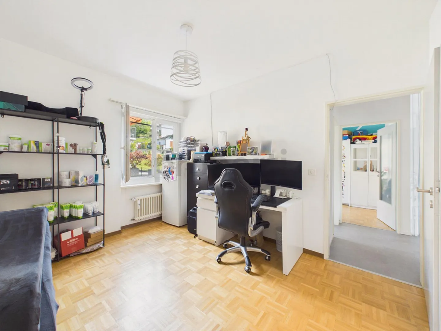 Appartement exclusif 4.5 pièces avec piscine commune (2ème rés... - Photo 10 sur 14