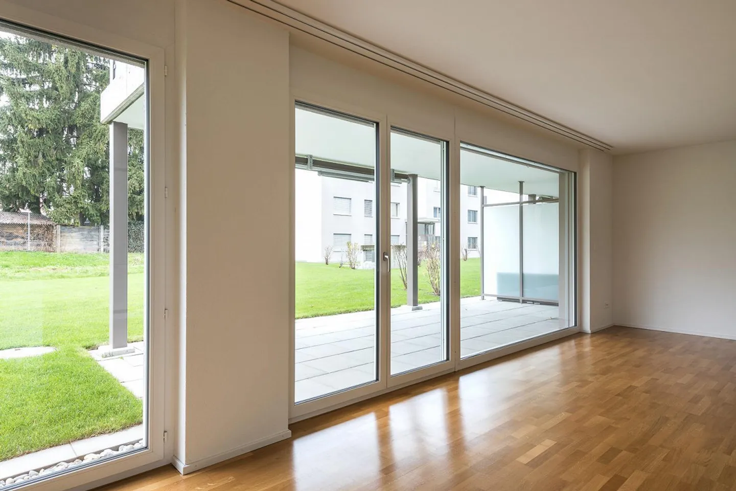 Modern and Quiet Living? Here it is possible! - Photo 2 of 9