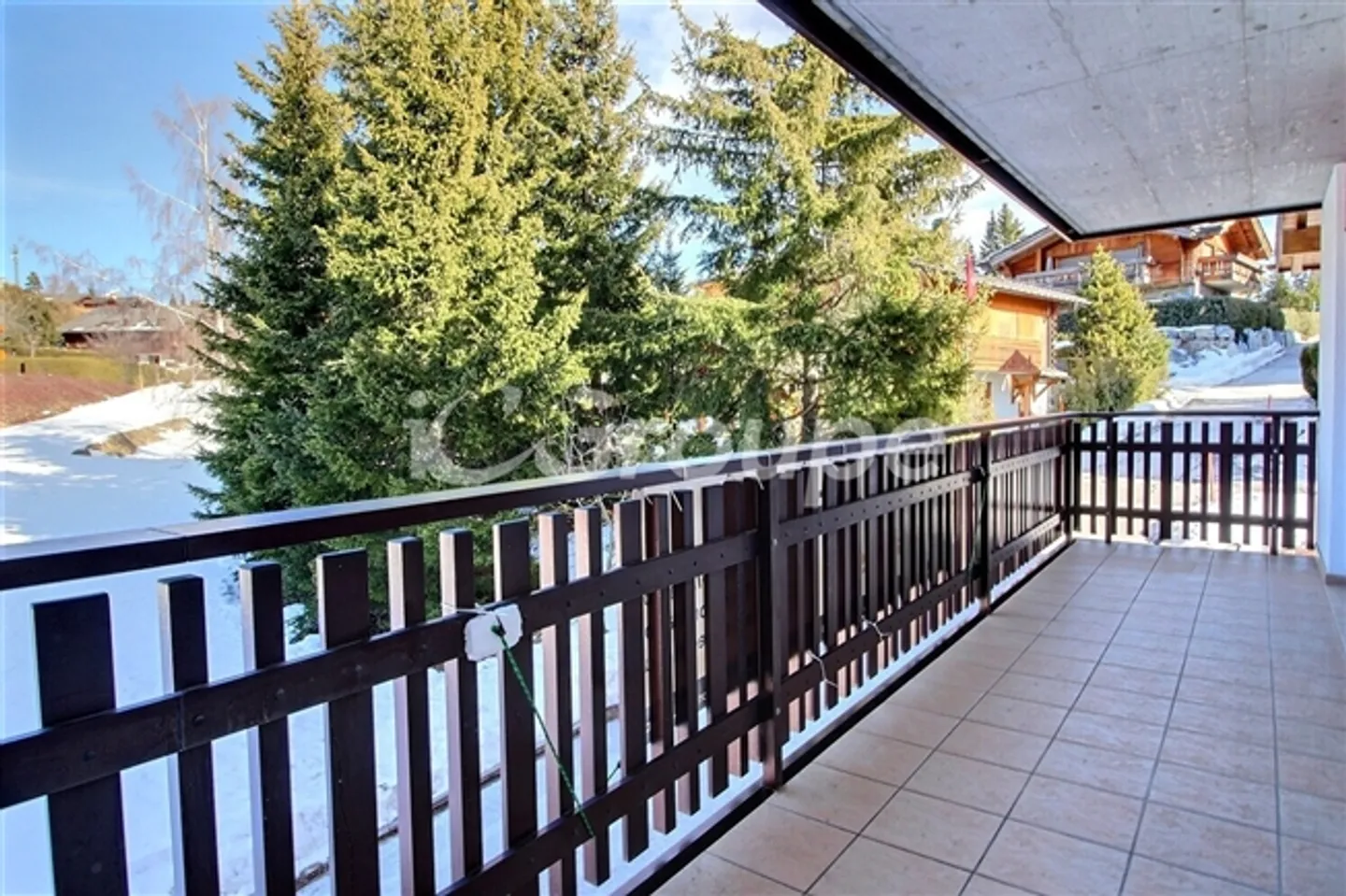 Completely renovated studio in Crans-Montana. - Photo 4 of 10