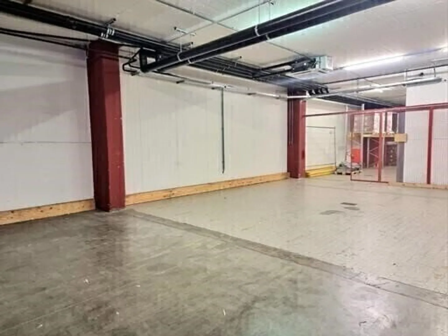 Mischgenutztes Gebäude mieten - Foto 1 von 2