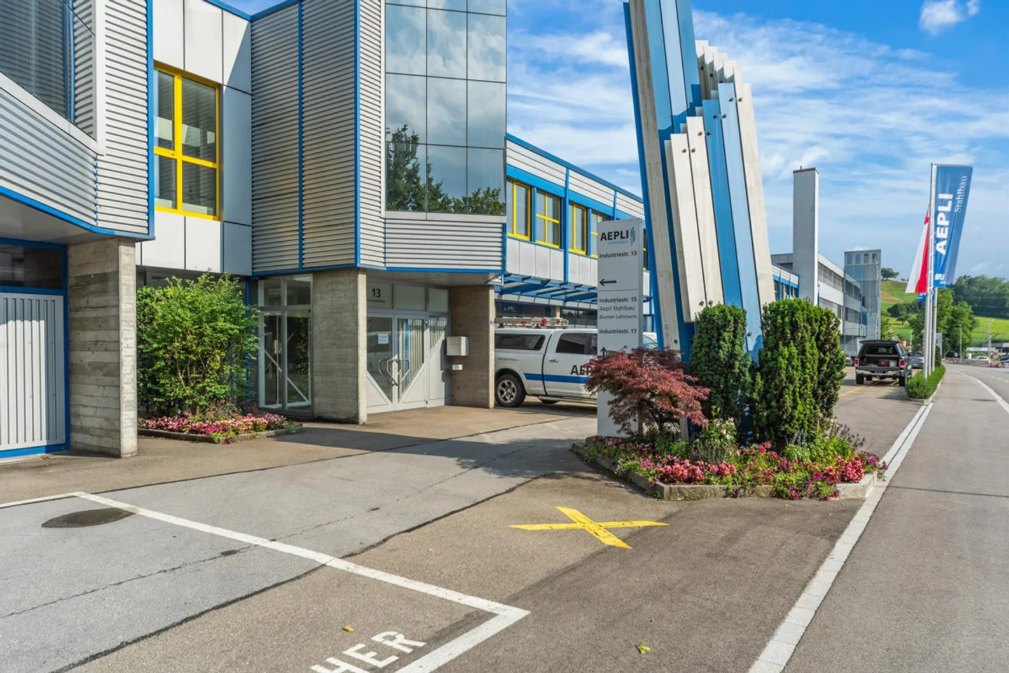 SOLUTIONPARK Gewerbe- und Büroräumlichkeiten zu vermieten - Foto 1 von 19