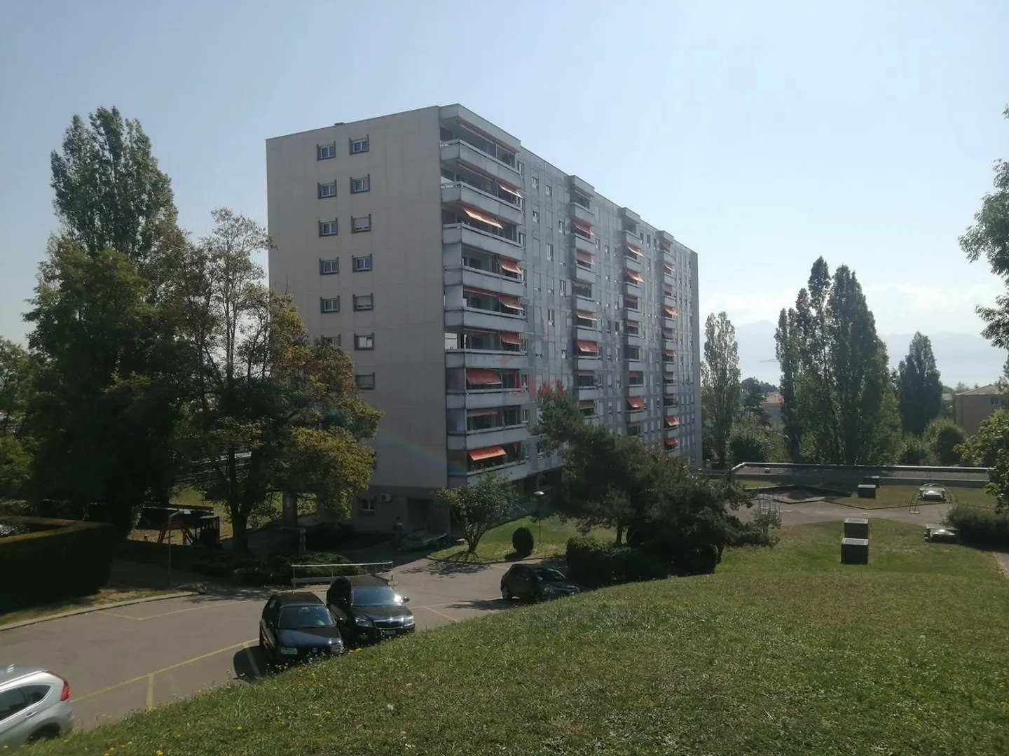 Charming Apartment in Morges - Photo 2 of 2