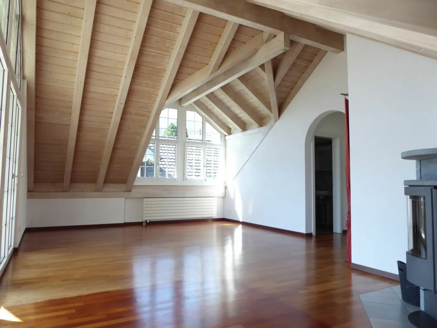 Maison individuelle de 5 1/2 pièces avec vue dégagée attrayante - Photo 8 sur 26