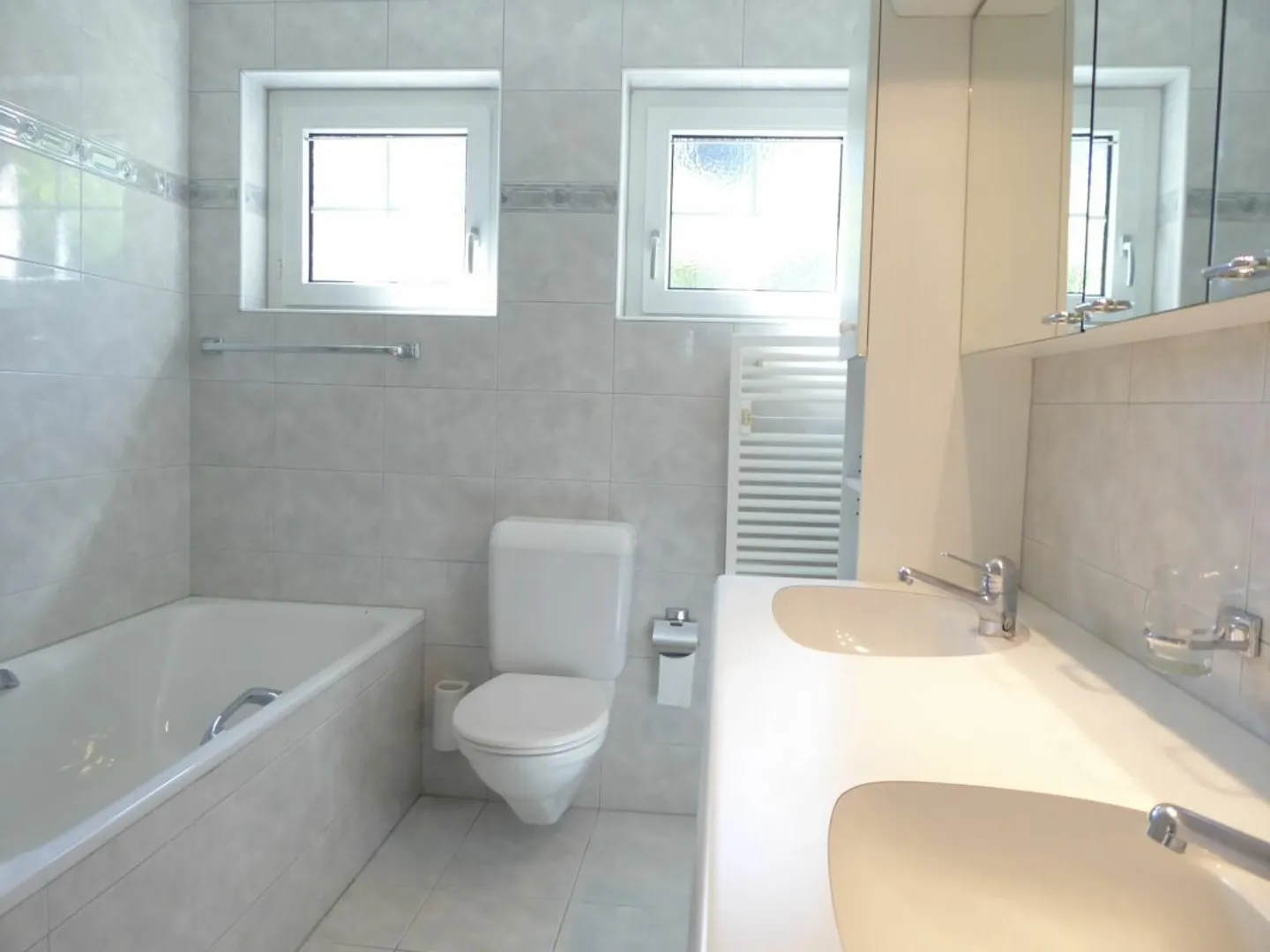 Maison individuelle de 5 1/2 pièces avec vue dégagée attrayante - Photo 13 sur 26