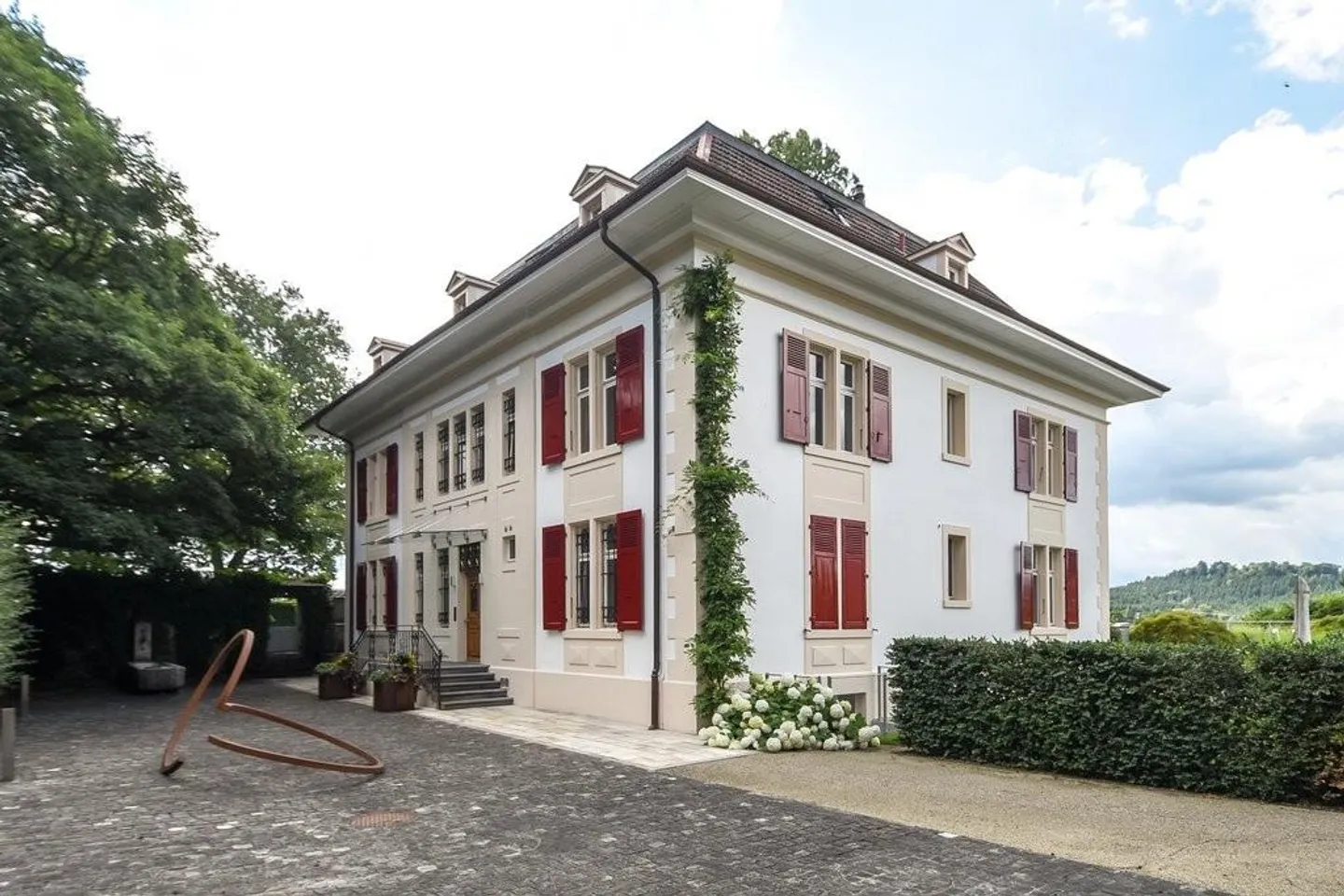 New home for your car - Photo 1 of 1