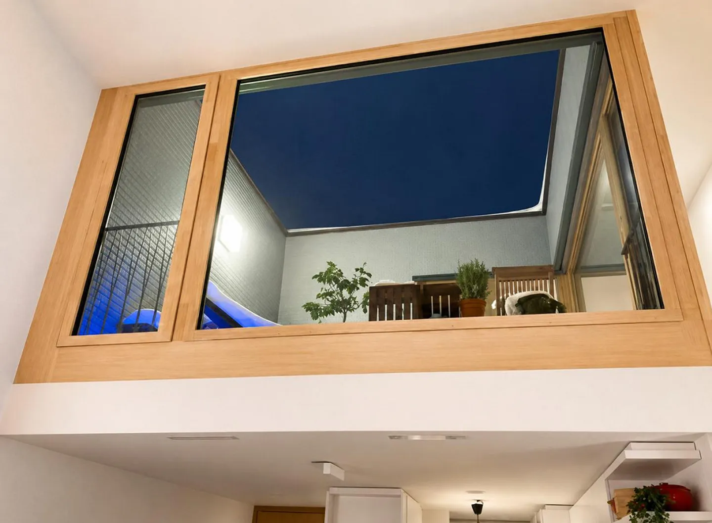 Appartement en duplex moderne de 2,5 pièces dans un emplacement central - idéal pour... - Photo 6 sur 7
