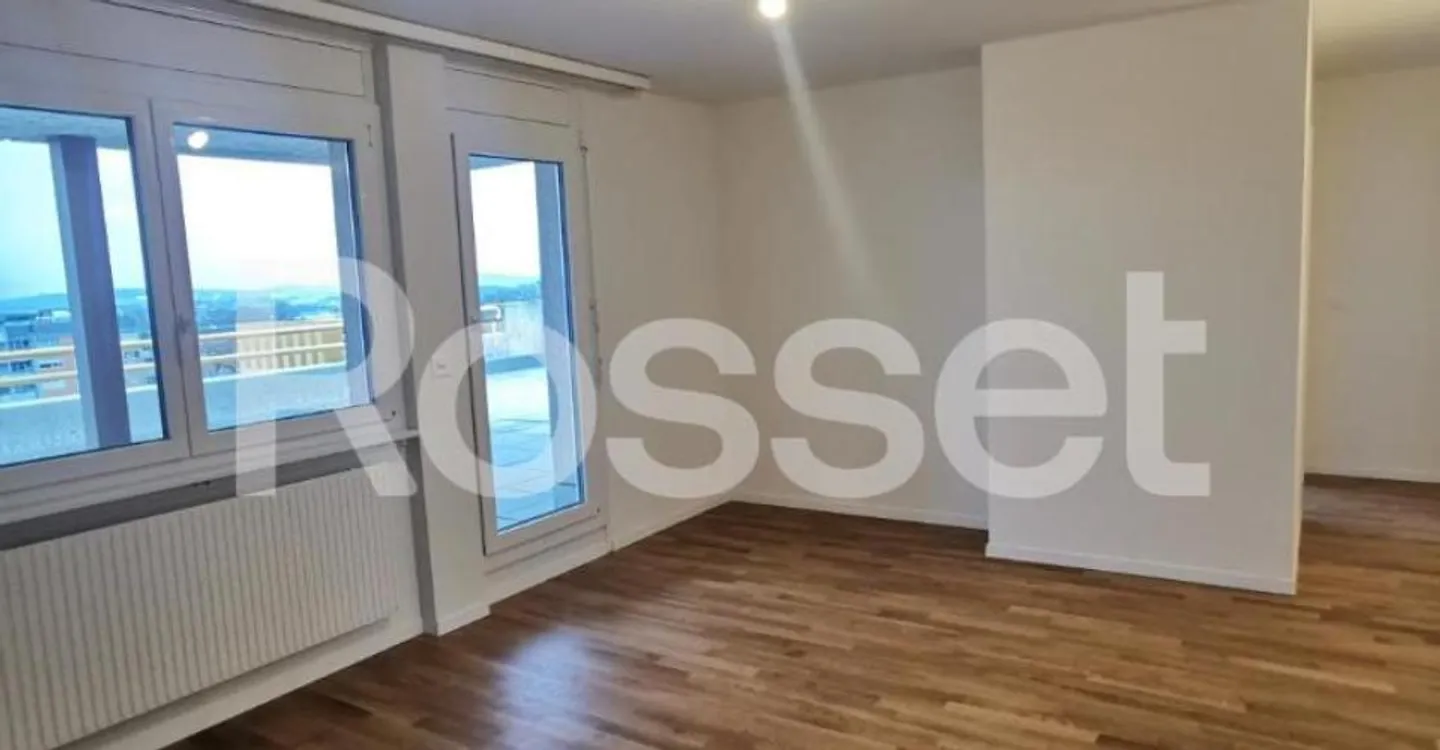 Wunderschöne Penthouse-Wohnung von ca. 128 m² im 5. Stock - Foto 3 von 10