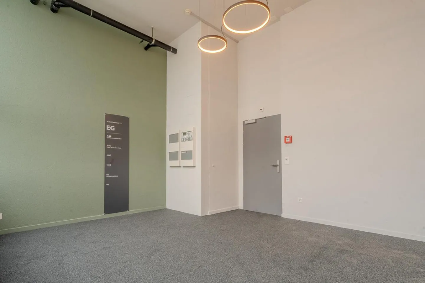 Spazi di magazzino, produzione e ufficio in posizione privilegiata - Foto 4 di 10