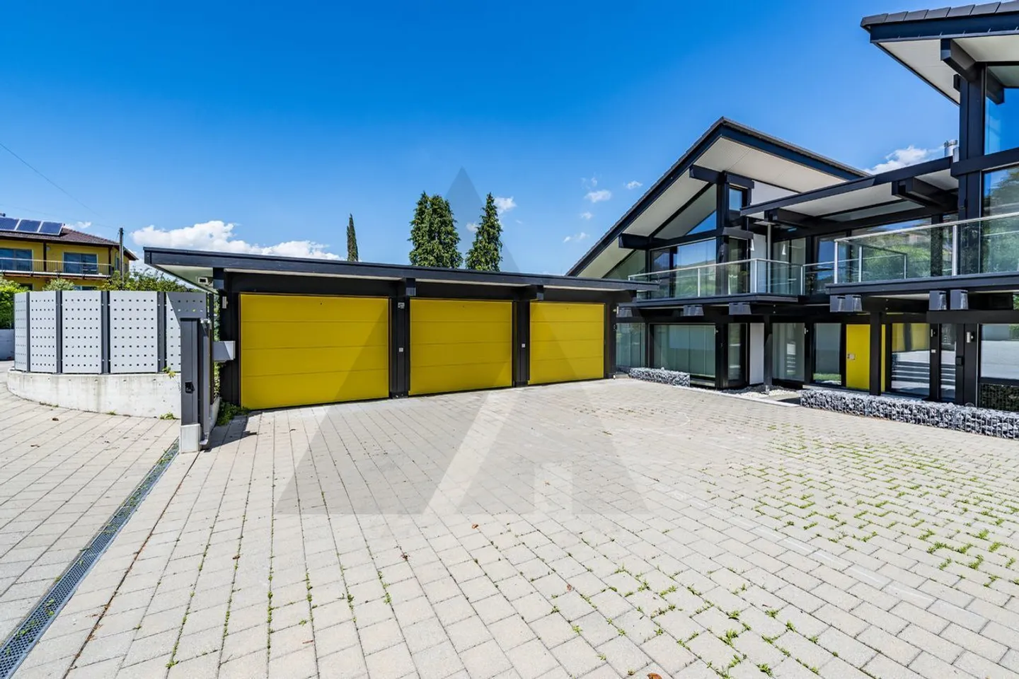 VILLA MODERNE - MAISON HUF AVEC VUE PANORAMIQUE - Photo 2 sur 15