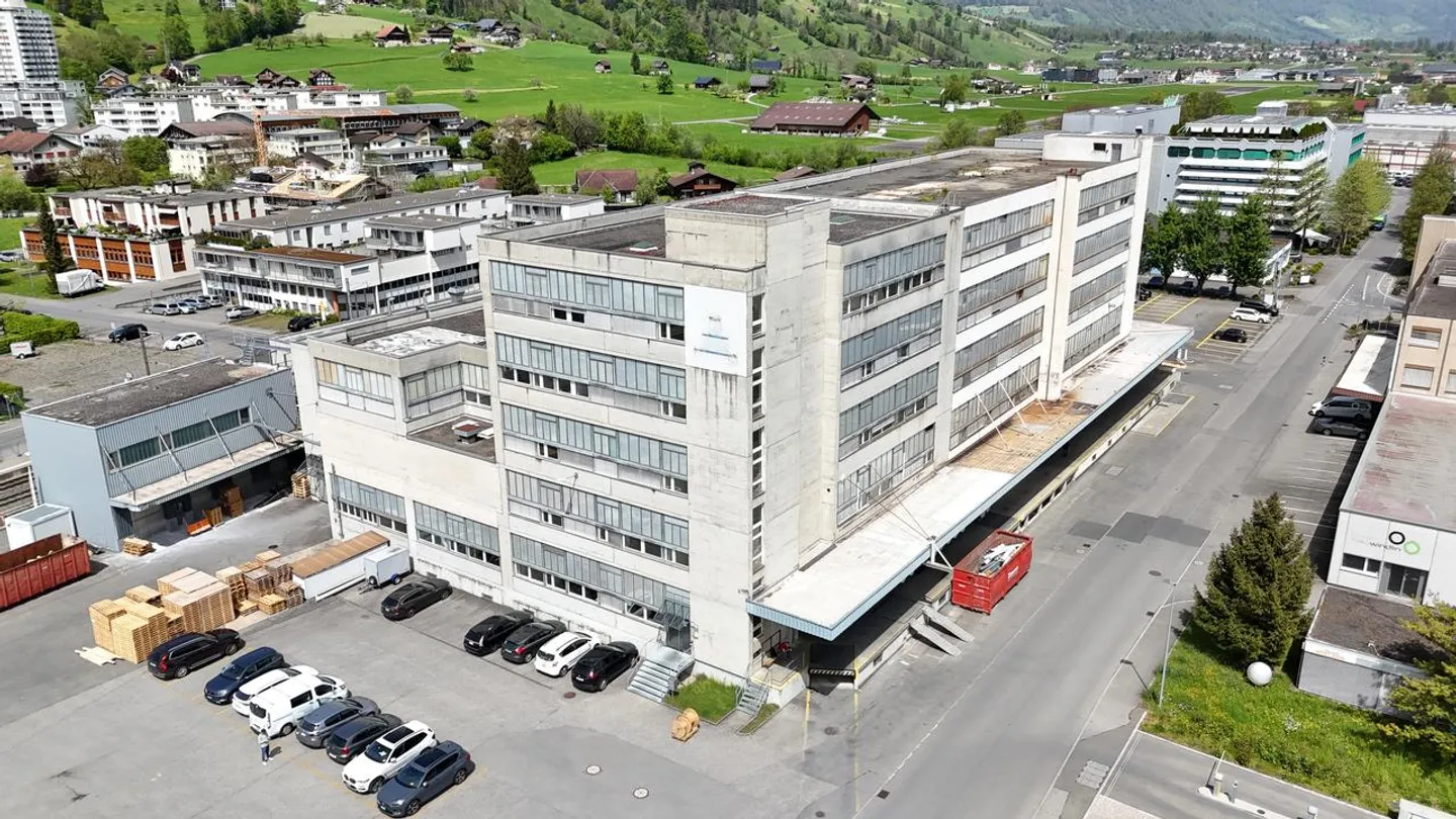 Spazi di magazzino, produzione e ufficio in posizione privilegiata - Foto 10 di 10