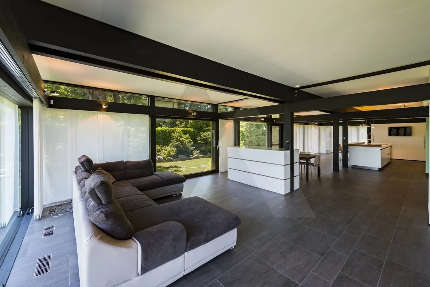 VILLA MODERNE - MAISON HUF AVEC VUE PANORAMIQUE - Photo 10 sur 15