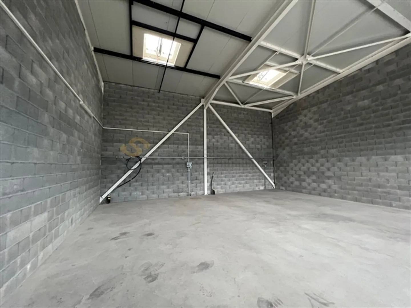 Espace Commercial Polyvalent - Photo 3 sur 3