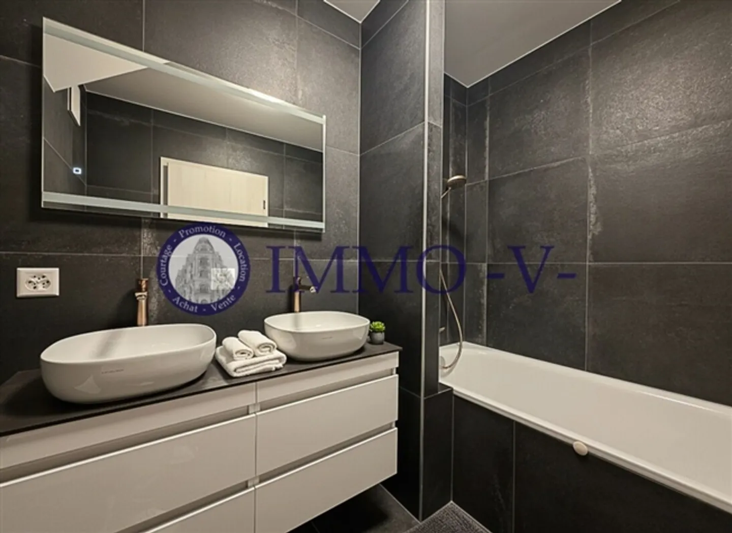 Stilvolle Villa mit Seeblick - Foto 9 von 10