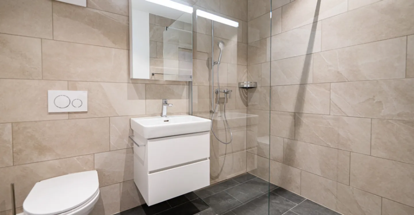 Modern 2.5 room apartment - Now with 1 month rent-free! - Photo 3 of 5