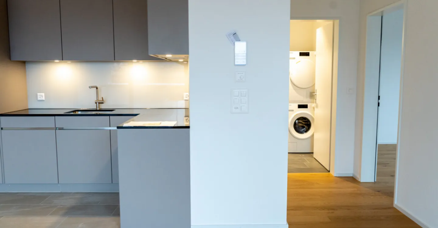 Modern 2.5 room apartment - Now with 1 month rent-free! - Photo 4 of 5