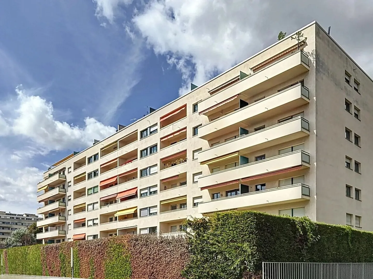 AMPIO APPARTAMENTO DI 3 LOCALI CON VISTA SUL LAGO E SULLE ALPI - Foto 11 di 11