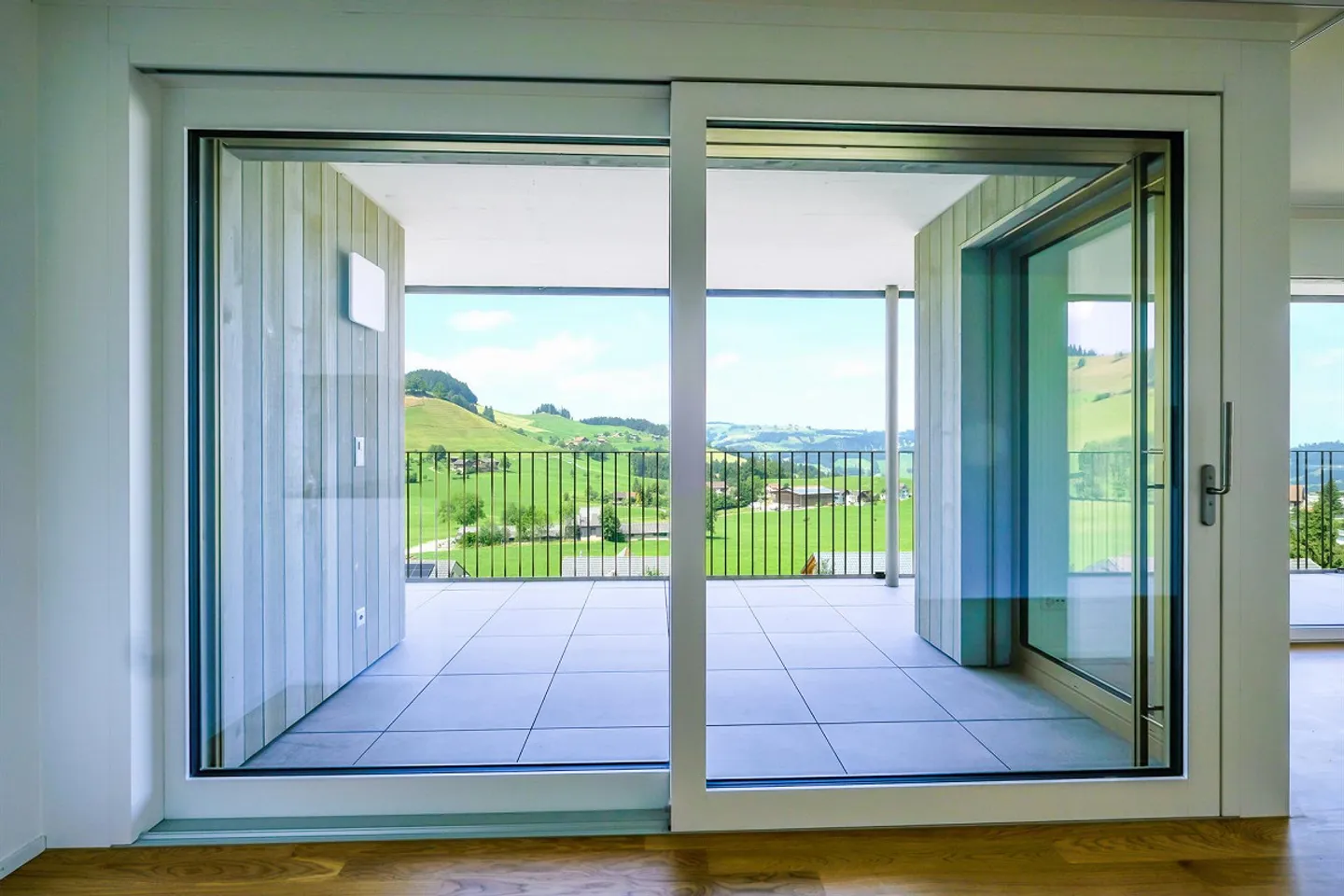 Your dream home with a view - Photo 2 of 7