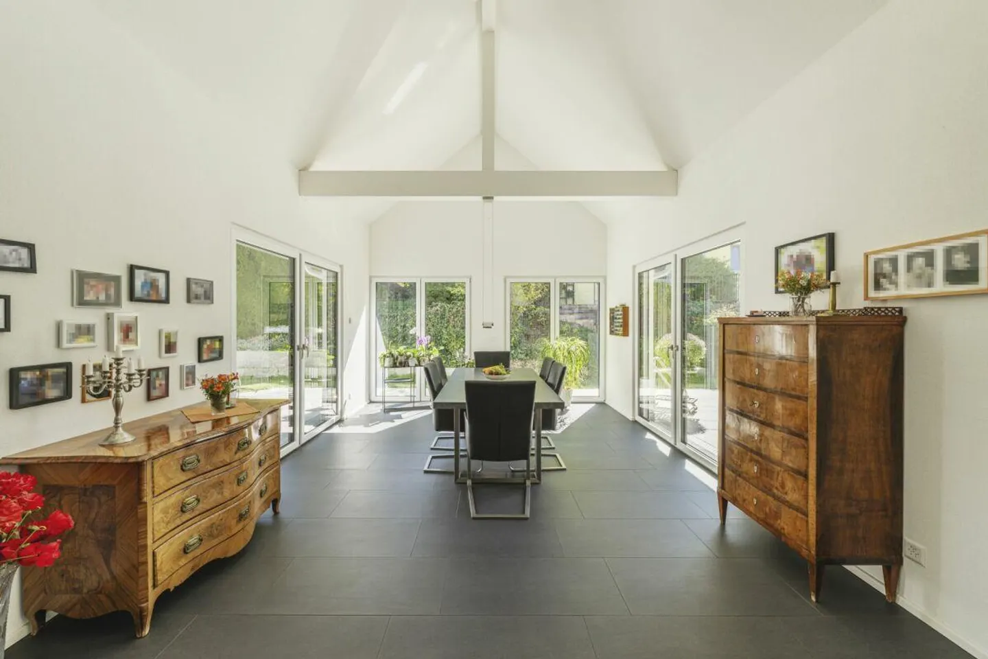 Charming Family Home in Osterfingen - Photo 12 of 29