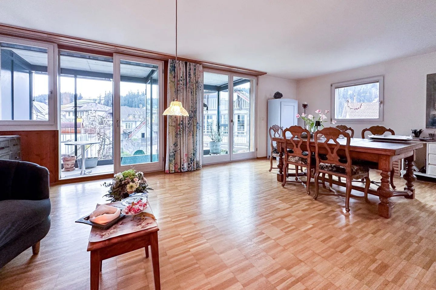 Appartamento angolare maisonette di 4,5 stanze centrale - Foto 2 di 12