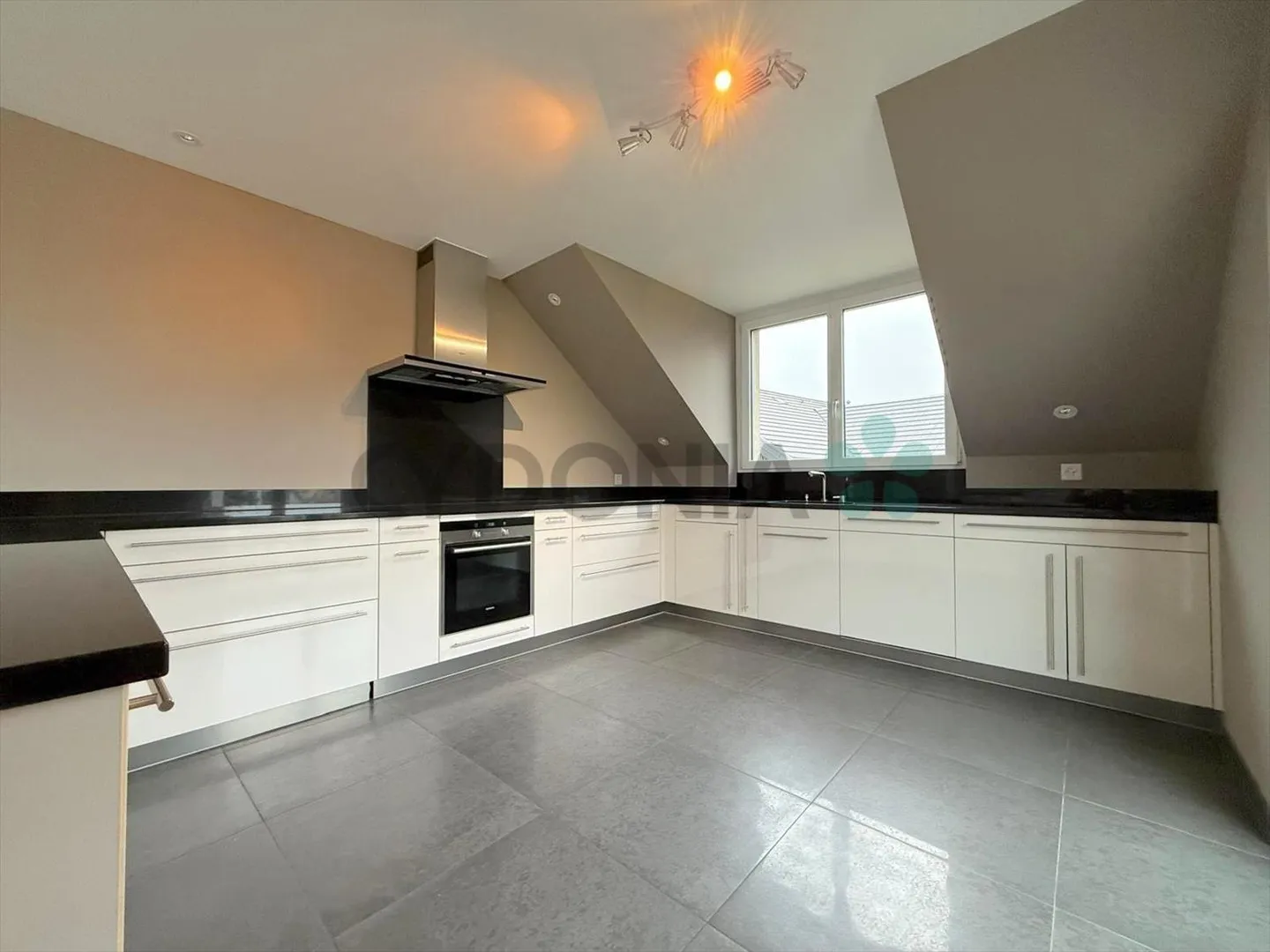 Attico 5 stanze - Foto 2 di 10